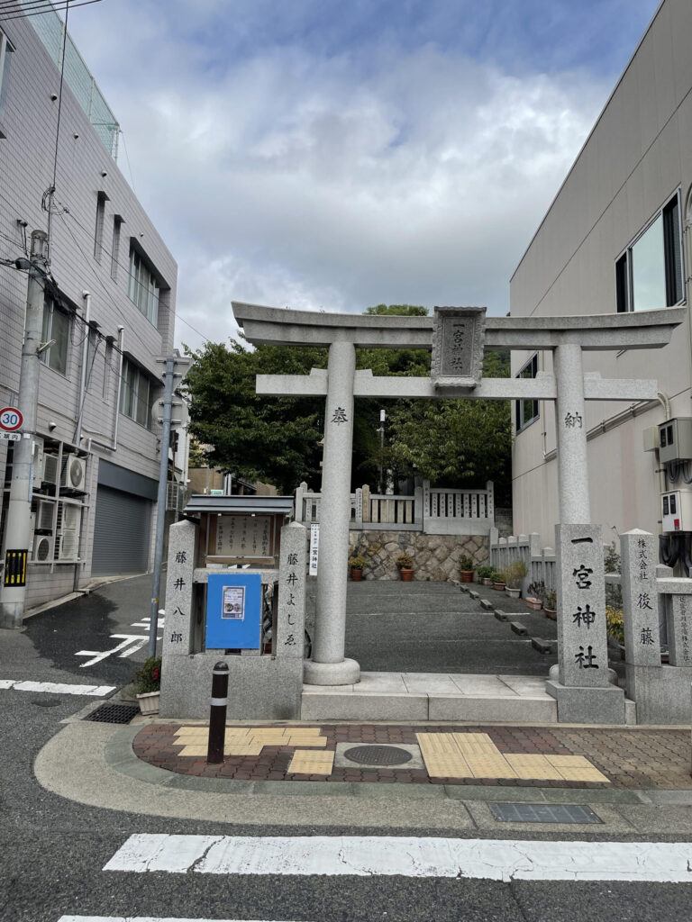 Ichinomiya Shrine Parking Lot