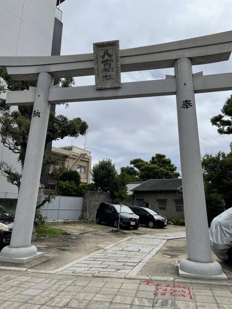 Rokunomiya/Hachinomiya Shrine Parking Lot